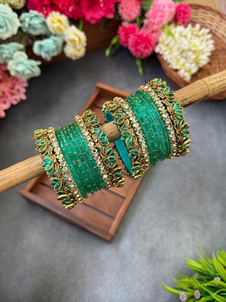 Aqua Green Silk Thread Glass Bangles MAAIB0000061