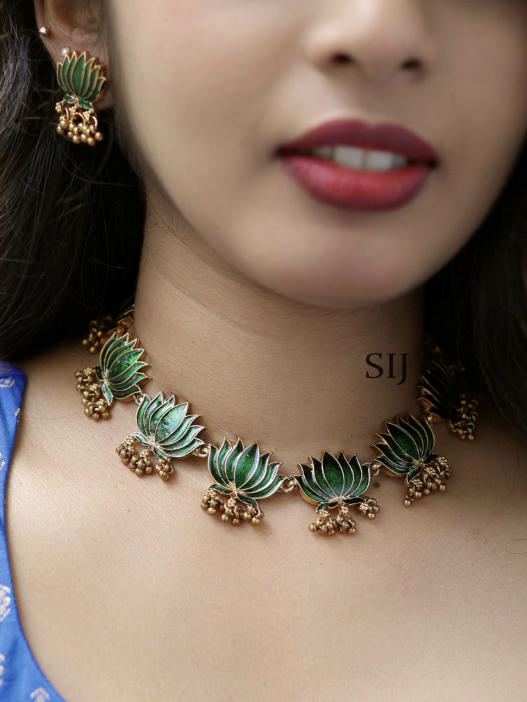 Emerald Lotus Necklace VARIN01159