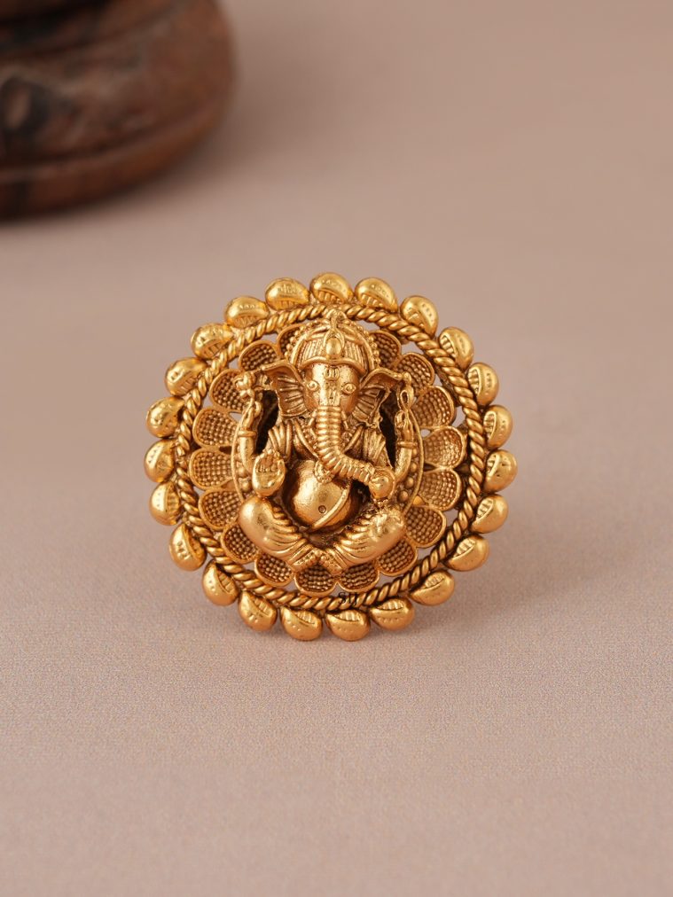 Gnesha Antique Adjustable Finger Ring SMAIF00637