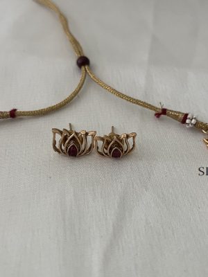 Kemp Lotus Necklace DIVIN00889