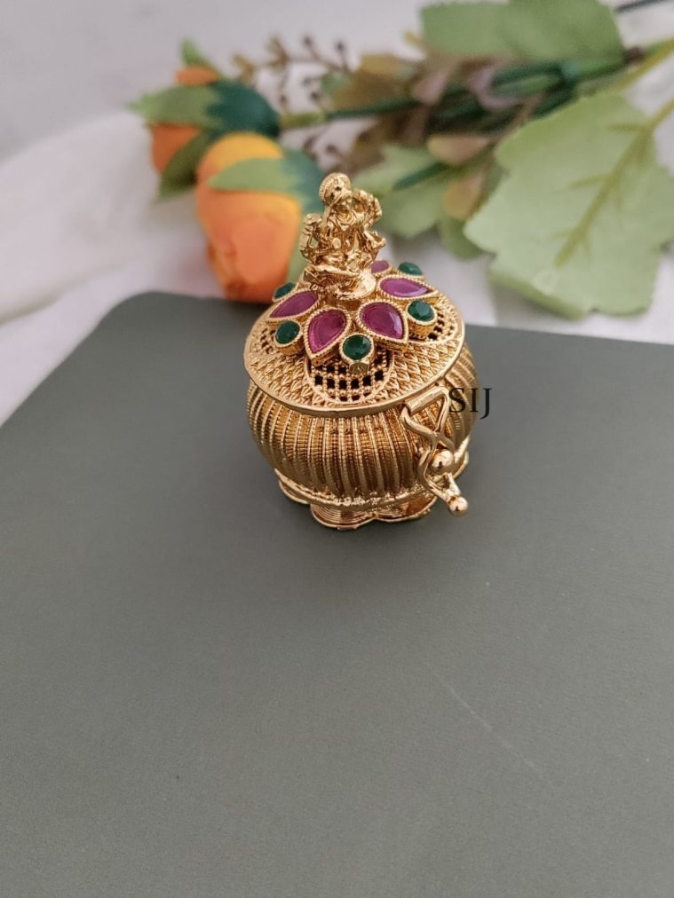 Lakshmi-KumKum-Box-DEVIK00683