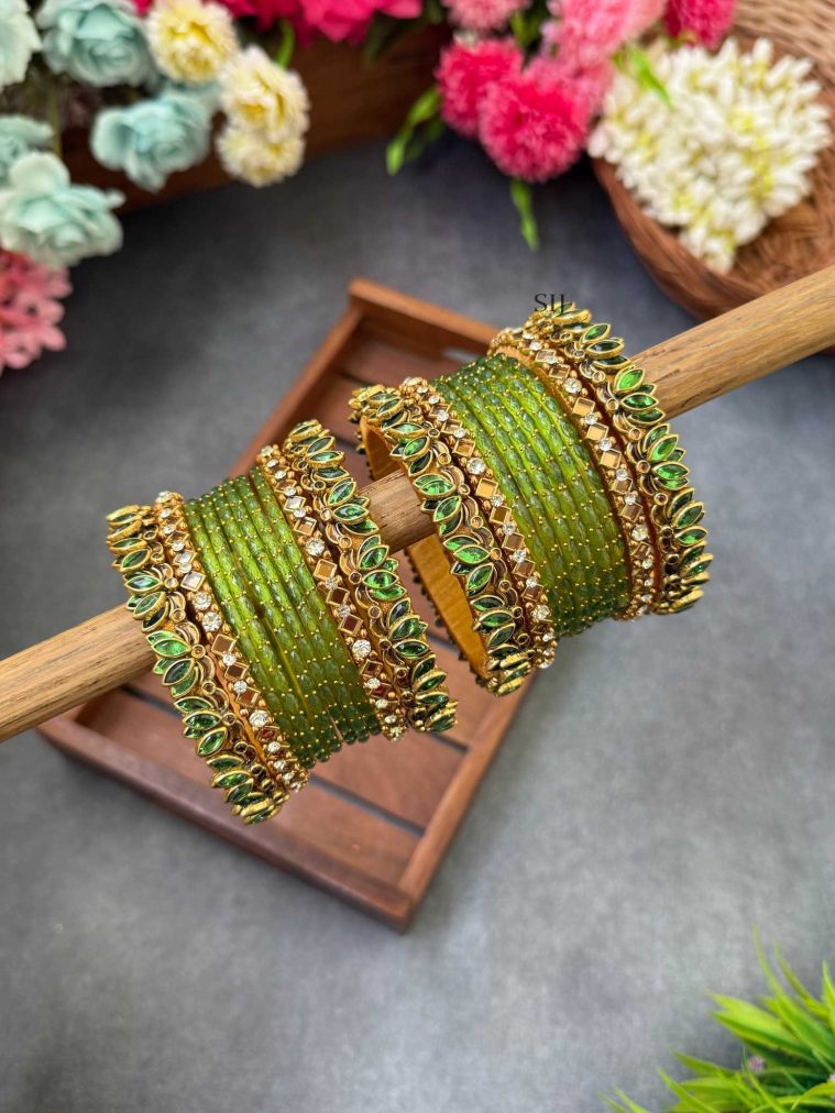 Parrot Green Silk Thread Glass Bangles MAAIB0000058