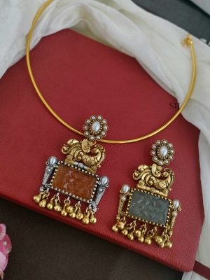 Peacock Hasli Necklace DEVIN00709