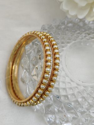 Pearl Antique Bangles DHEIB02612
