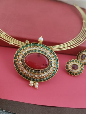 Ruby Pendant Hasli Necklace