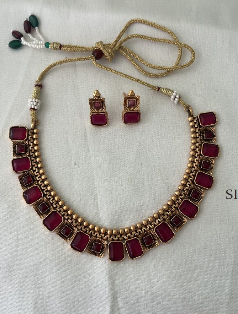 Ruby Stone Necklace DIVIN00881