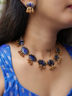 Sapphire Lotus Necklace VARIN01153
