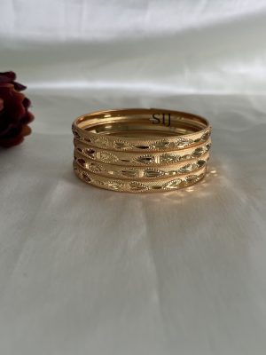Simple Daily Wear Bangles DIVIB00805