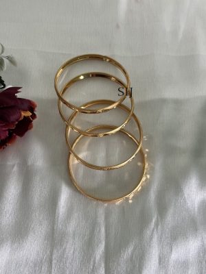 Simple Daily Wear Bangles DIVIB00805