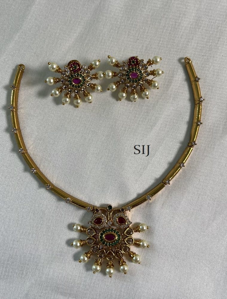 Stone Hasli Necklace DIVIN00835