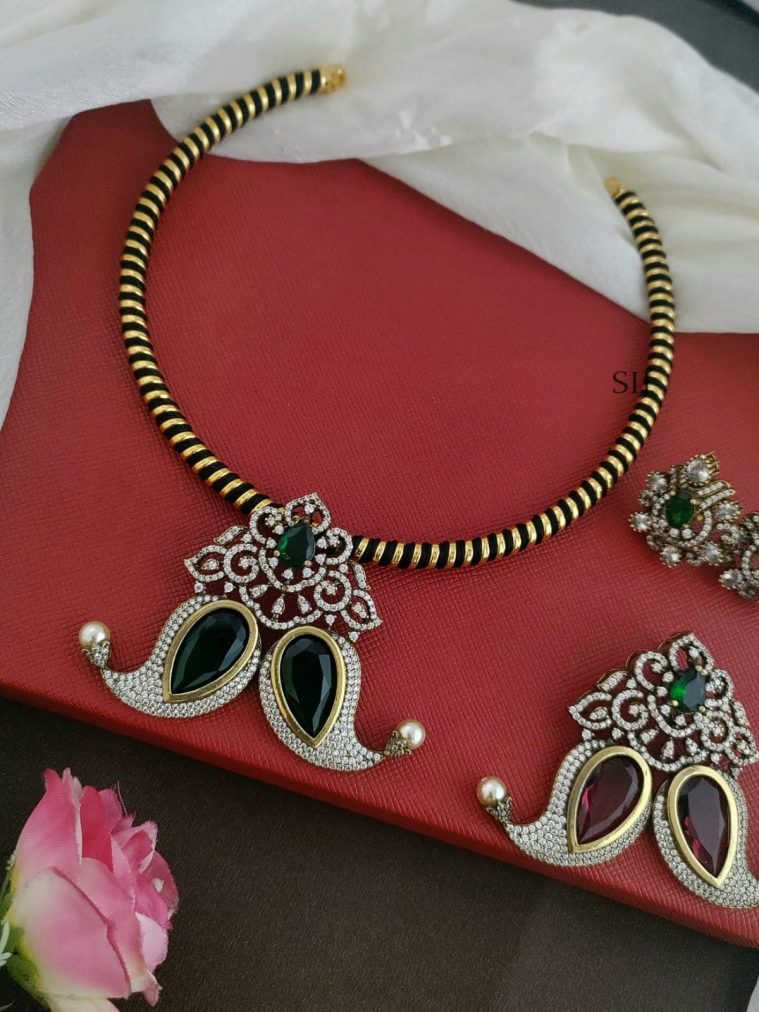 Tiger Claw Hasli Necklace DEVIN00705