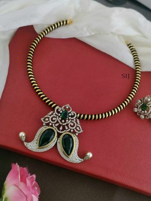 Tiger Claw Hasli Necklace DEVIN00705
