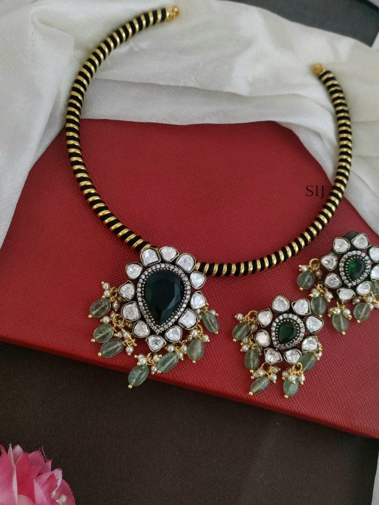 Victorian Hasli Necklace DEVIN00697