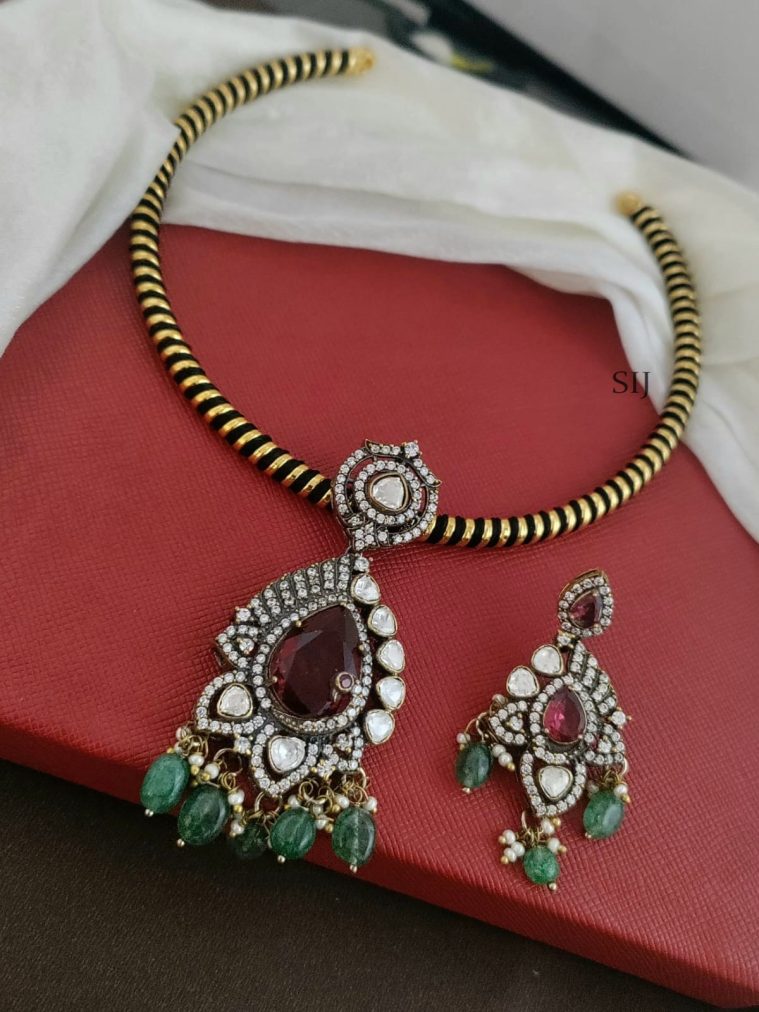 Victorian Hasli Necklace DEVIN00699